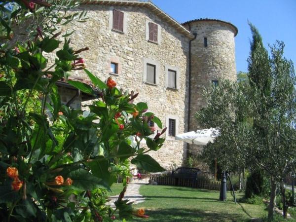 Agriturismo Castello Di San Vittorino Villa Gubbio Exterior photo